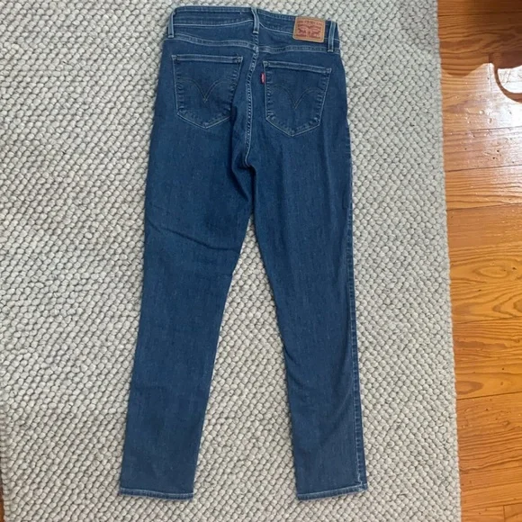 Levi’s Classic Mid-Rise Skinny size 6 - great condition! - Picture 5 of 5